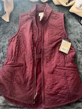 Quilted Sleeveless Vest - Burgundy